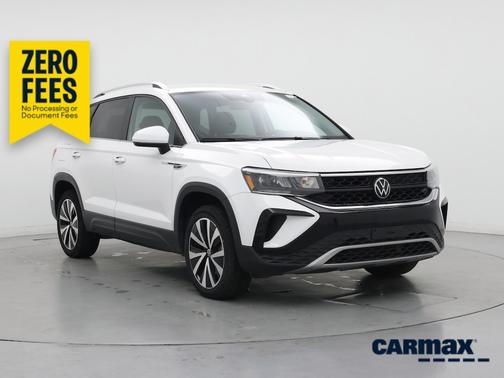 White 2024 Volkswagen Taos SE