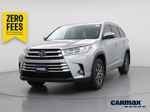 Silver 2017 Toyota Highlander XLE
