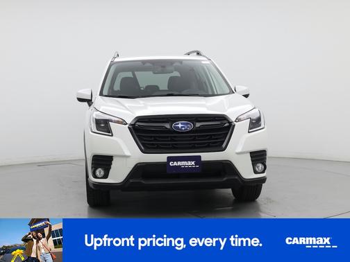 White 2022 Subaru Forester Premium