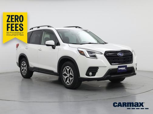 White 2022 Subaru Forester Premium