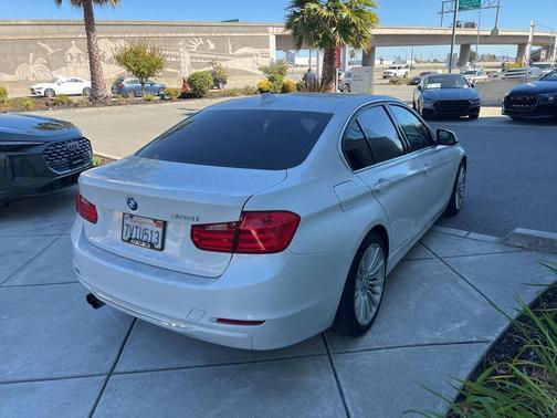 2012 BMW 328 328i