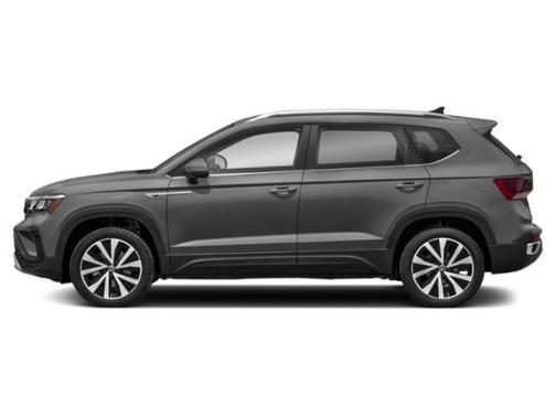 Platinum Gray Metallic 2022 Volkswagen Taos 1.5T SE