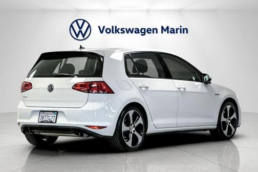 2016 Volkswagen Golf GTI 2.0T S 4-Door