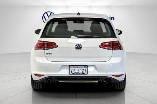 2016 Volkswagen Golf GTI 2.0T S 4-Door
