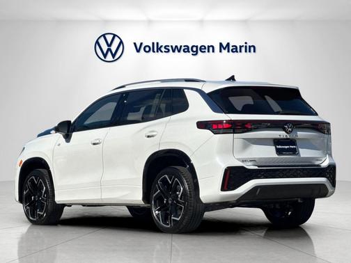 2026 Volkswagen Tiguan 2.0T SEL R-Line 4MOTION