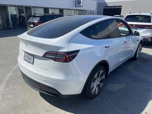 2021 Tesla Model Y Long Range Dual Motor All-Wheel Drive