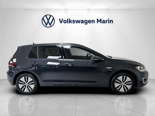 2019 Volkswagen e-Golf SE