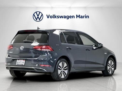 2019 Volkswagen e-Golf SE
