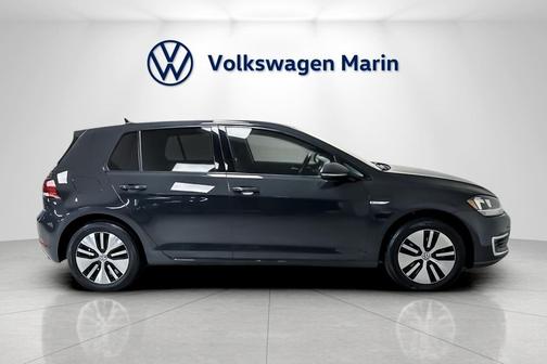 2019 Volkswagen e-Golf SE