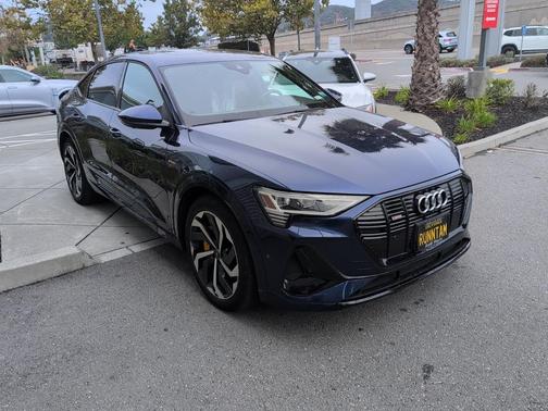 2022 Audi e-tron Sportback S line Premium Plus