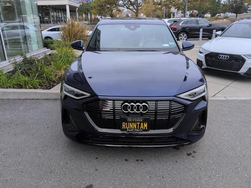 2022 Audi e-tron Sportback S line Premium Plus