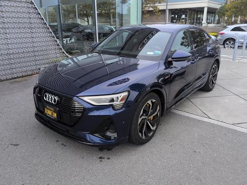 2022 Audi e-tron Sportback S line Premium Plus