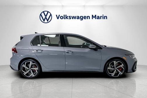 2026 Volkswagen Golf GTI 2.0T SE DSG