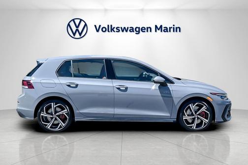 2025 Volkswagen Golf GTI 2.0T SE DSG