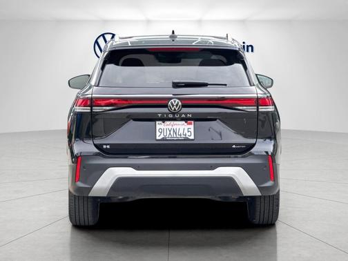 2025 Volkswagen Tiguan 2.0T SE 4MOTION