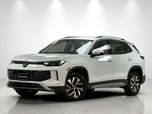 Pure White 2026 Volkswagen Tiguan 2.0T S