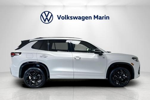 2026 Volkswagen Tiguan 2.0T SE R-Line Black 4MOTION