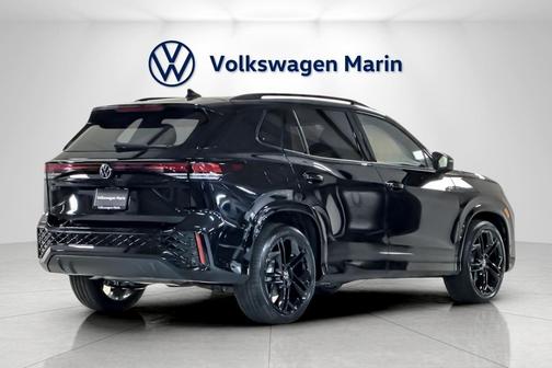 2025 Volkswagen Tiguan 2.0T SE R-Line Black