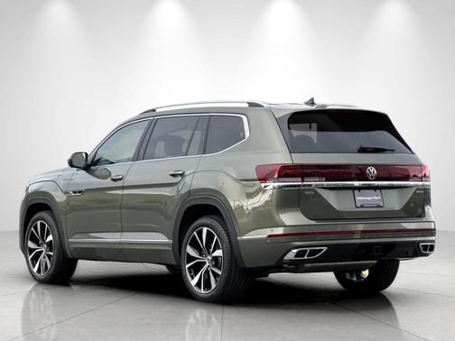 Avocado Green Pearl 2026 Volkswagen Atlas 2.0T SEL Premium R-Line 4MOTION