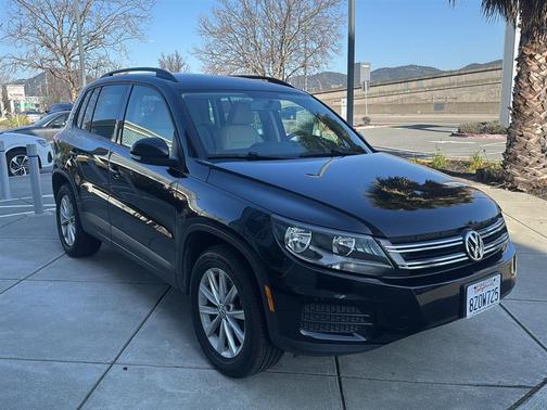 2015 Volkswagen Tiguan Auto SE