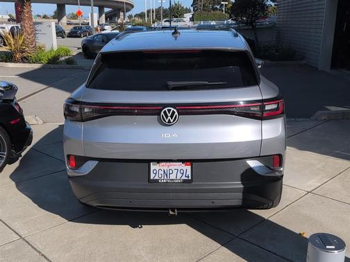 Silver Mist Metallic 2023 Volkswagen ID.4 AWD Pro S