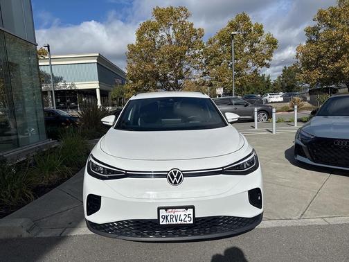2023 Volkswagen ID.4 Pro