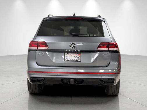 Platinum Gray Metallic 2023 Volkswagen Atlas 3.6L SEL