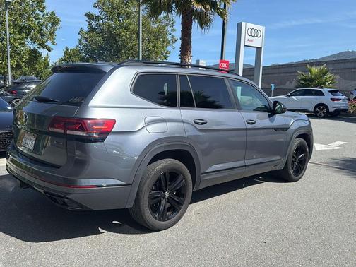 Platinum Gray Metallic 2023 Volkswagen Atlas 3.6L SEL