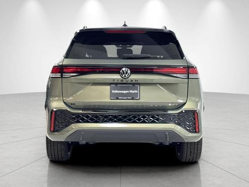 Avocado Green w/Deep Black Roof 2026 Volkswagen Tiguan 2.0T SE R-Line Black 4MOTION