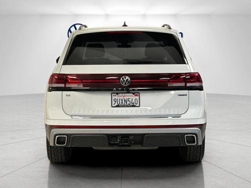 2025 Volkswagen Atlas 2.0T Peak Edition