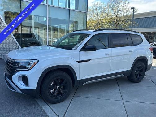 2025 Volkswagen Atlas 2.0T Peak Edition