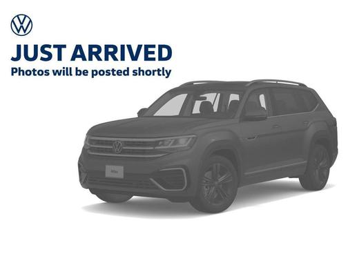 Pyrite Silver Metallic 2023 Volkswagen Tiguan 2.0T SE