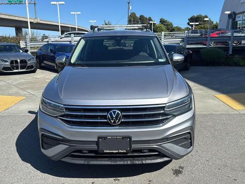 Pyrite Silver Metallic 2023 Volkswagen Tiguan 2.0T SE
