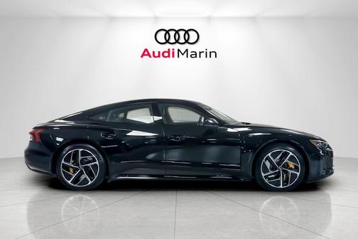 2023 Audi RS e-tron GT quattro