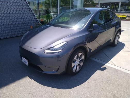 2022 Tesla Model Y Long Range Dual Motor All-Wheel Drive