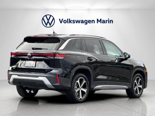 2025 Volkswagen Tiguan 2.0T SE 4MOTION