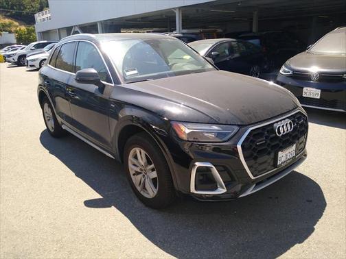 2022 Audi Q5 45 S line Premium