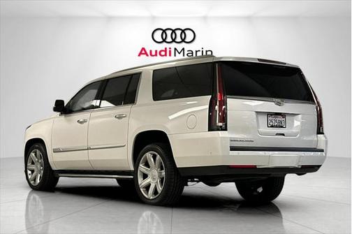 2020 Cadillac Escalade ESV Luxury