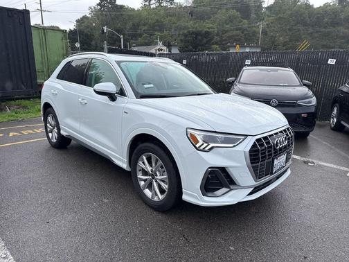 2025 Audi Q3 45 S line Premium Plus
