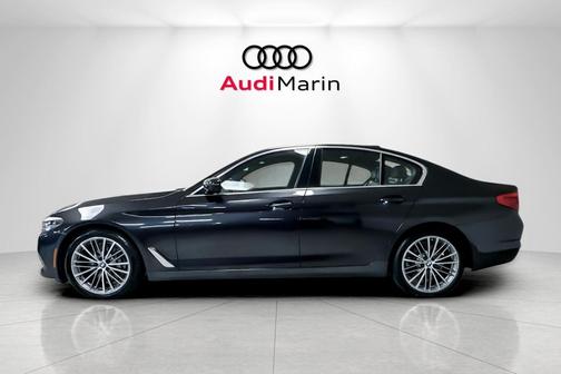 2020 BMW 540 540i
