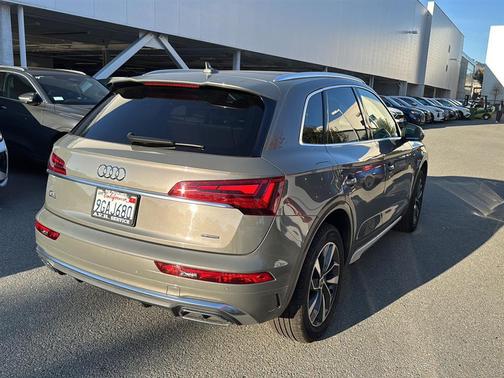 2023 Audi Q5 45 S line Premium Plus