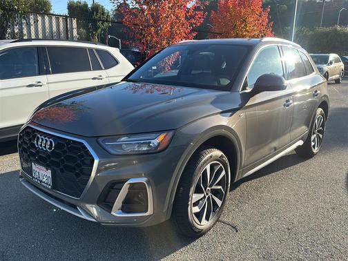 2023 Audi Q5 45 S line Premium Plus