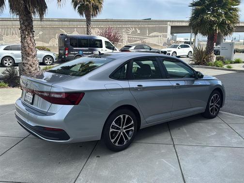 2025 Volkswagen Jetta 1.5T Sport