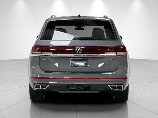 Pure Gray 2026 Volkswagen Atlas 2.0T SEL Premium R-Line 4MOTION