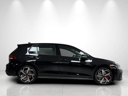 mythos black metallic 2026 Volkswagen Golf GTI 2.0T SE DSG