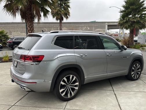 2023 Volkswagen Atlas 3.6L SEL Premium