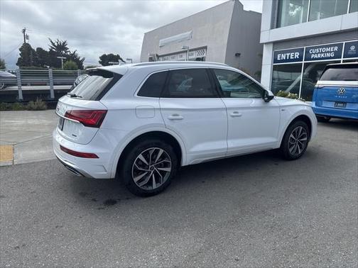 2023 Audi Q5 45 S line Premium Plus