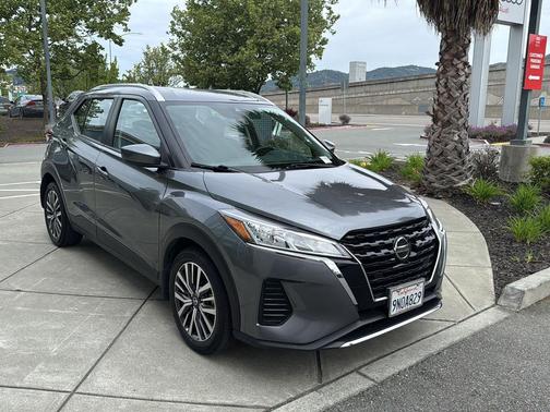 2021 Nissan Kicks SV