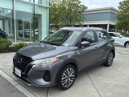 2021 Nissan Kicks SV