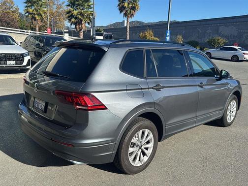 Platinum Gray Metallic 2020 Volkswagen Tiguan 2.0T S